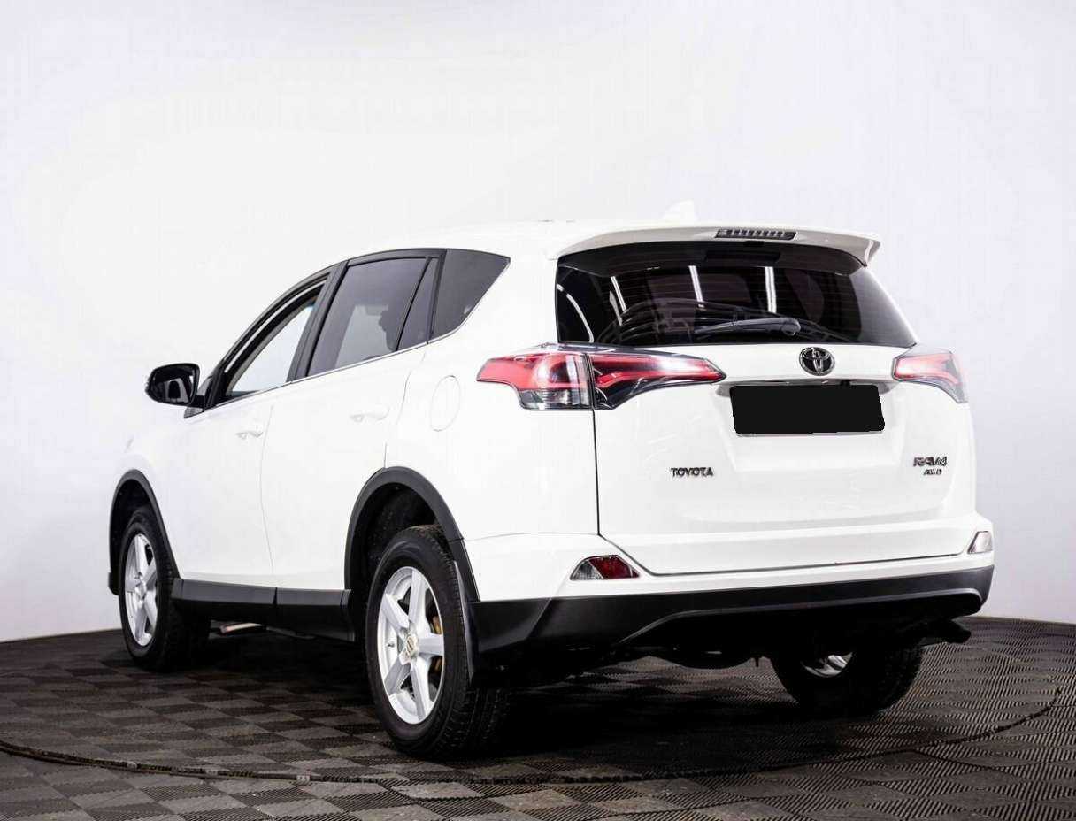Toyota RAV4, 2017 - фото №4