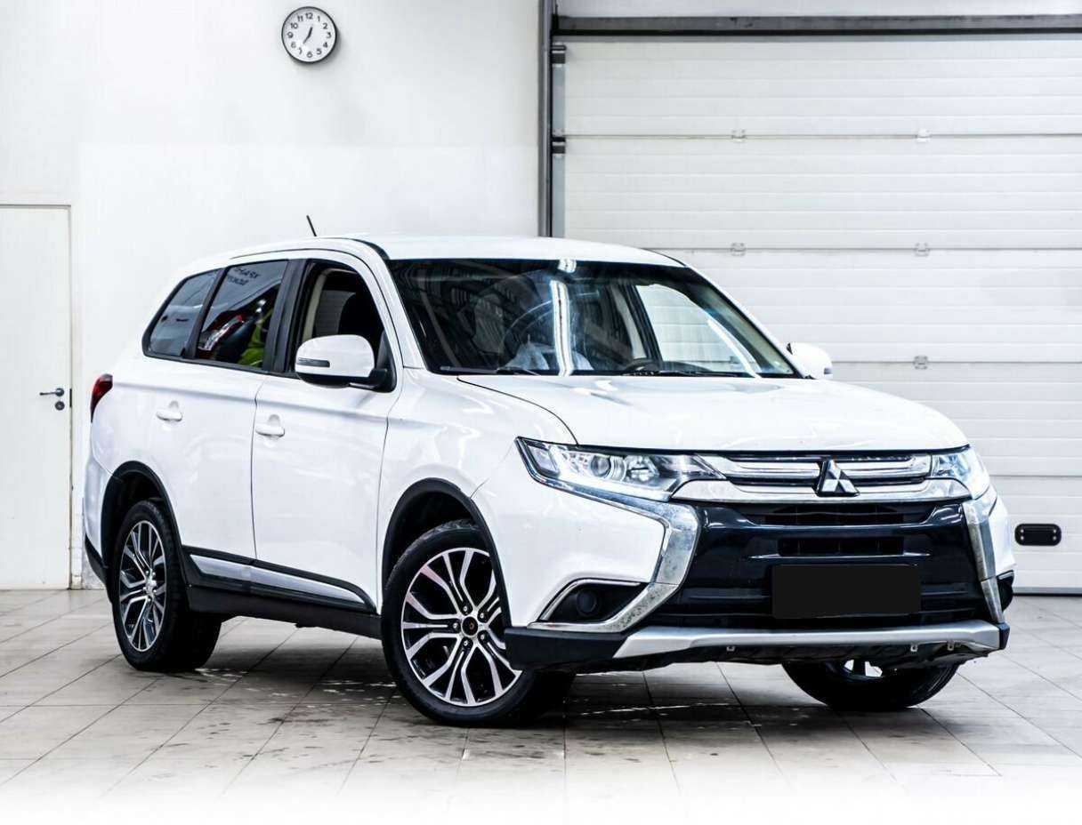 Mitsubishi Outlander, 2015 - фото №3