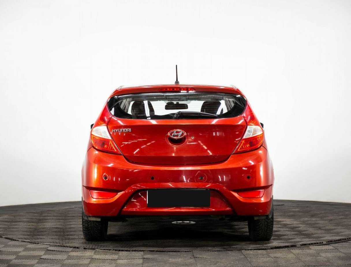 Hyundai Solaris, 2012 - фото №4
