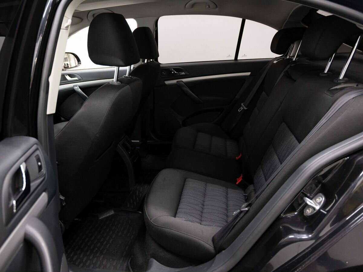 Skoda Octavia, 2012 - фото №4