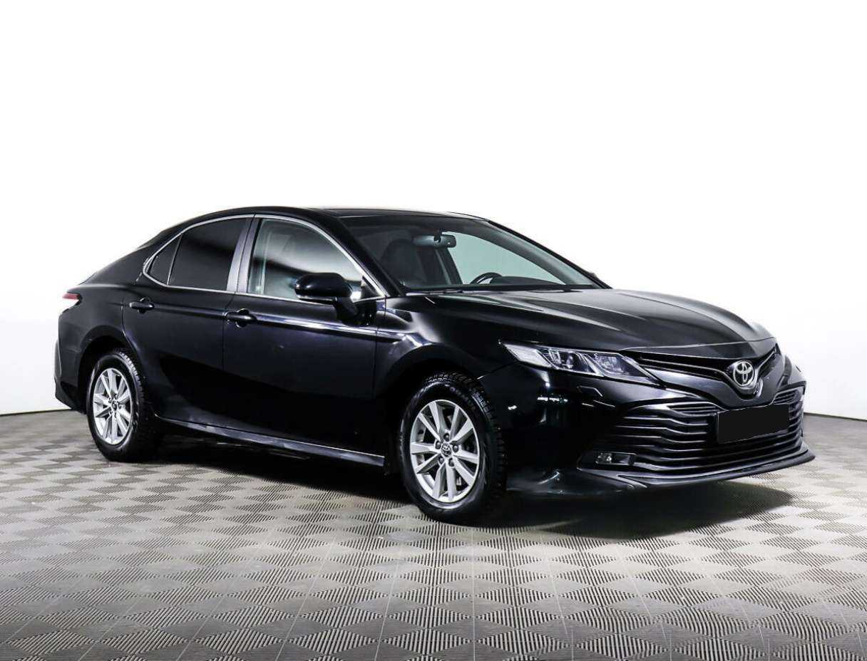 Toyota Camry, 2018 - фото №3
