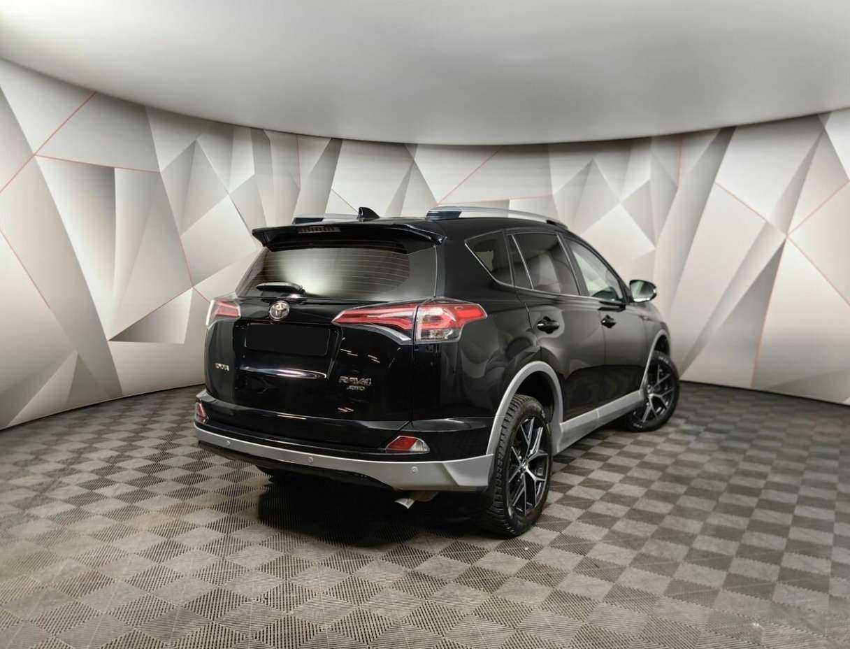 Toyota RAV4, 2017 - фото №2
