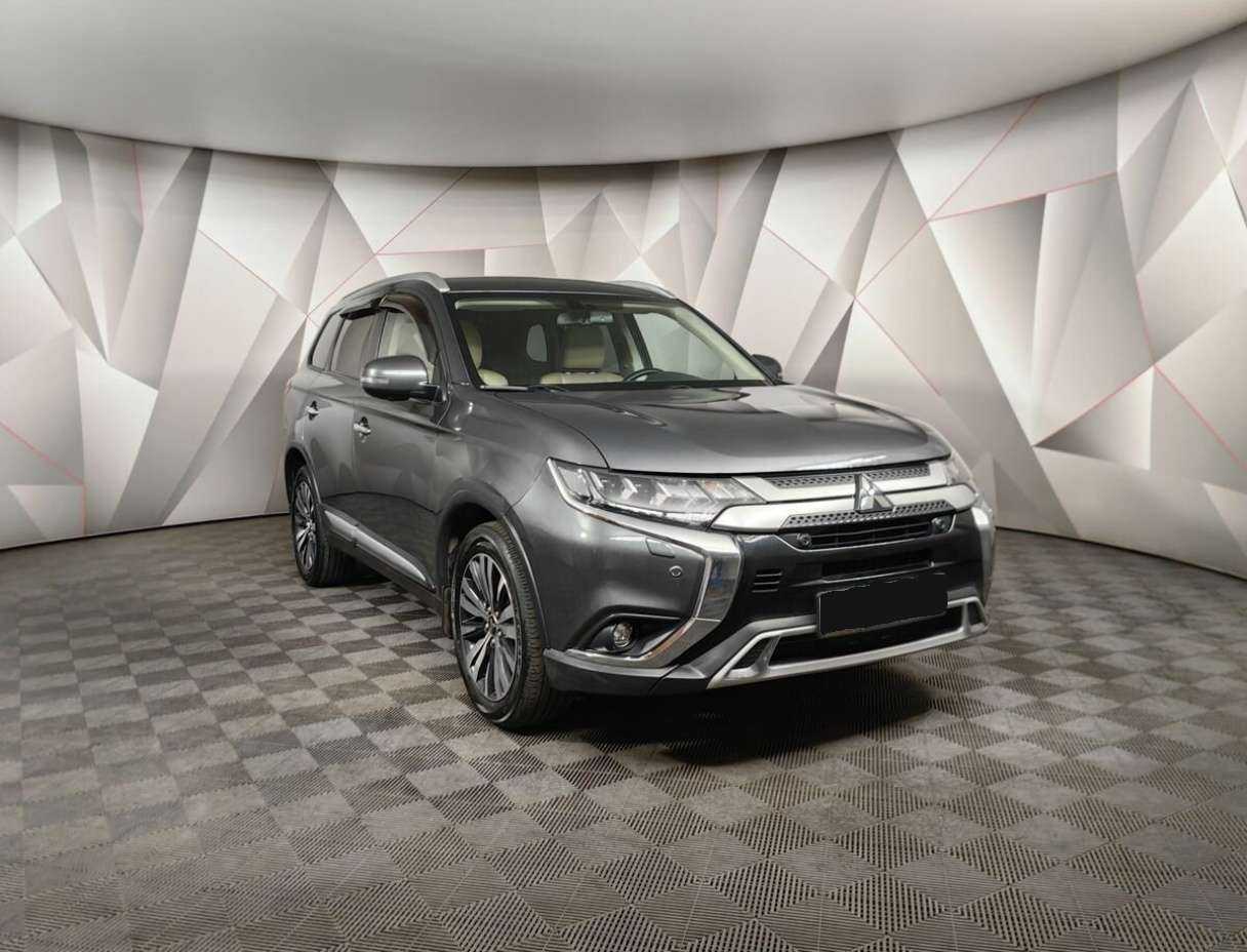 Mitsubishi Outlander, 2019 - фото №3