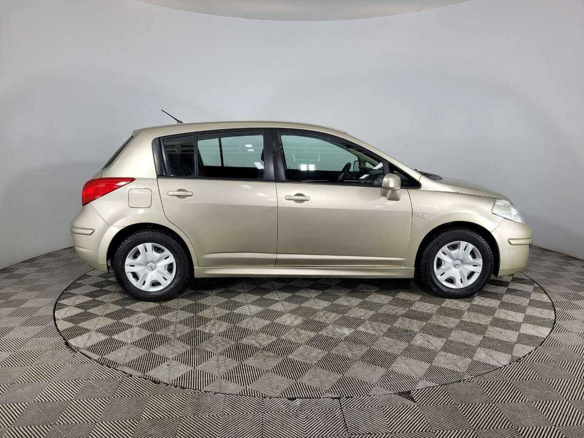 Nissan Tiida, 2013 - фото №4