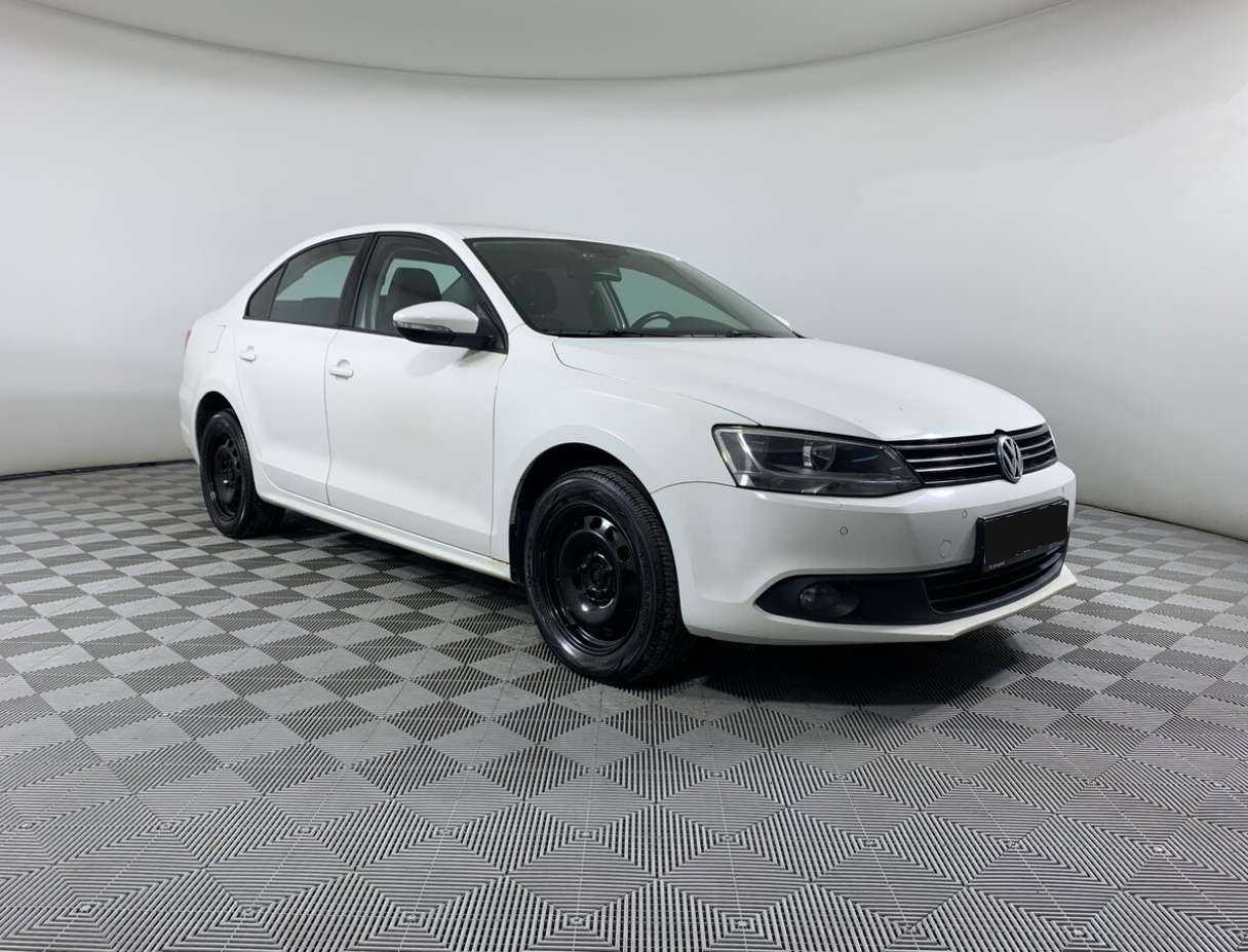 Volkswagen Jetta, 2012 - фото №3