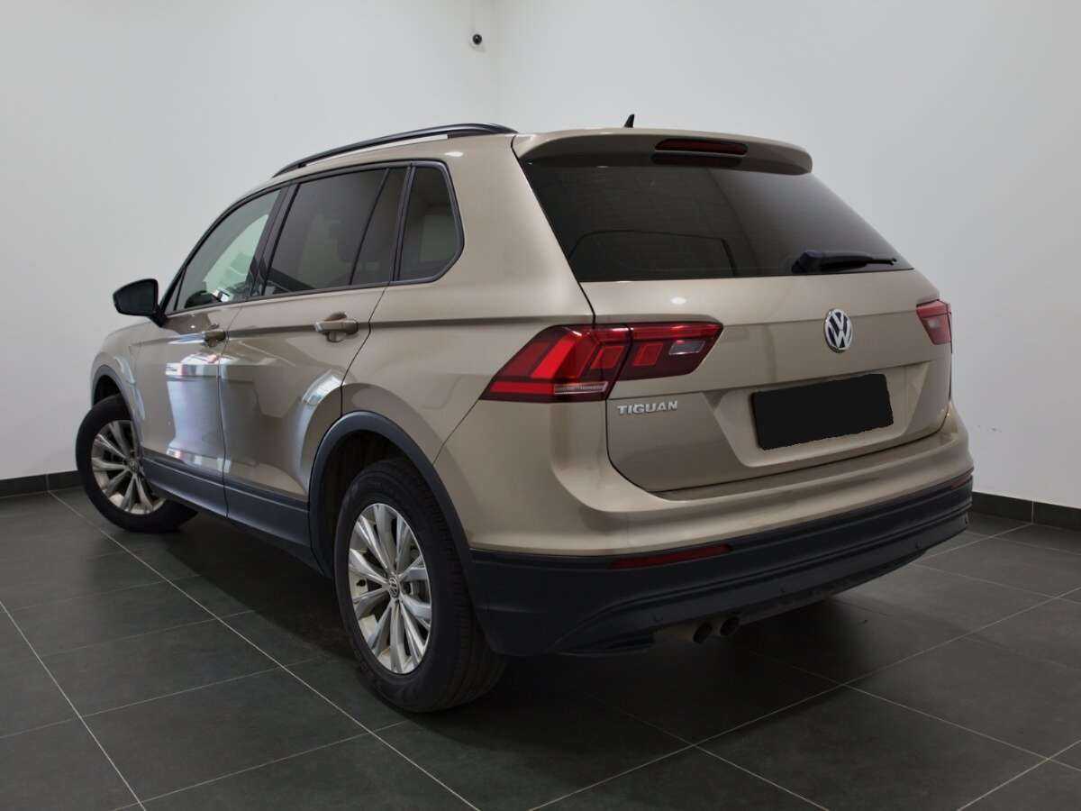 Volkswagen Tiguan, 2018 - фото №3