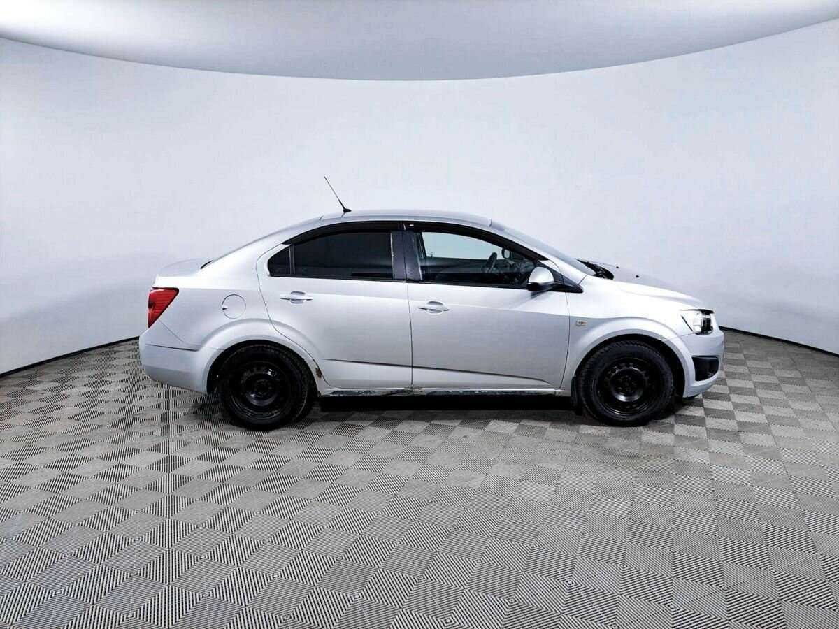 Chevrolet Aveo, 2012 - фото №4