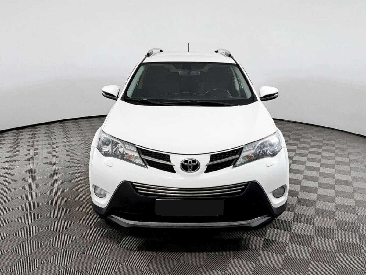 Toyota RAV4, 2015 - фото №2