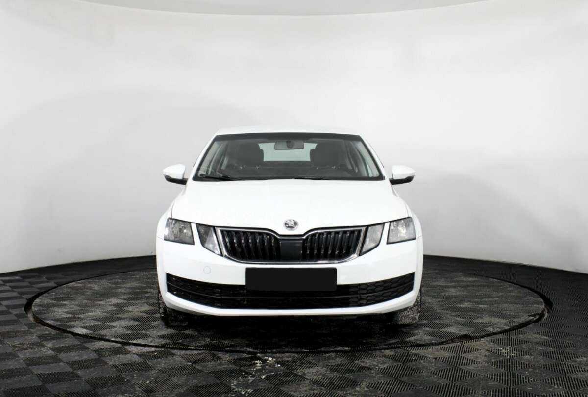 Skoda Octavia, 2017 - фото №2
