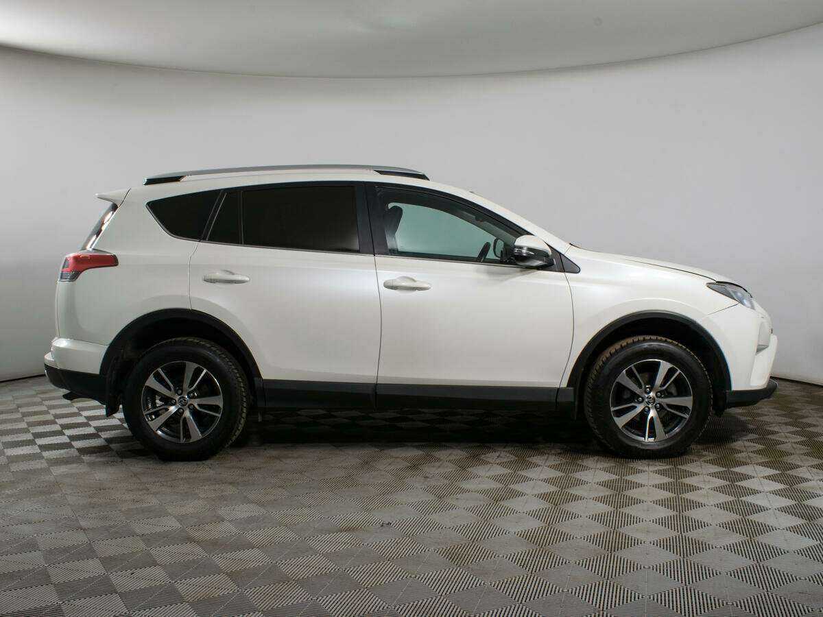 Toyota RAV4, 2017 - фото №4