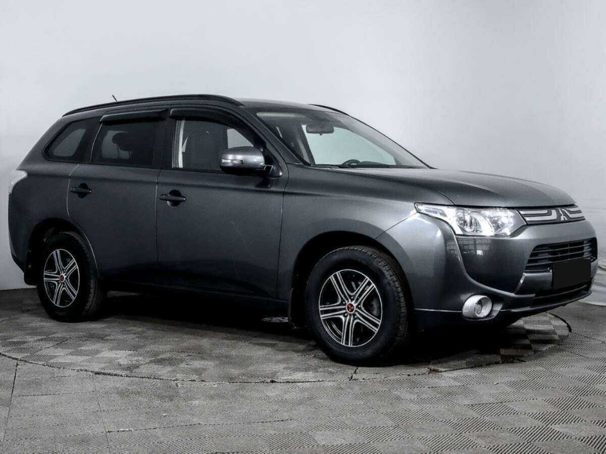 Mitsubishi Outlander, 2013 - фото №3