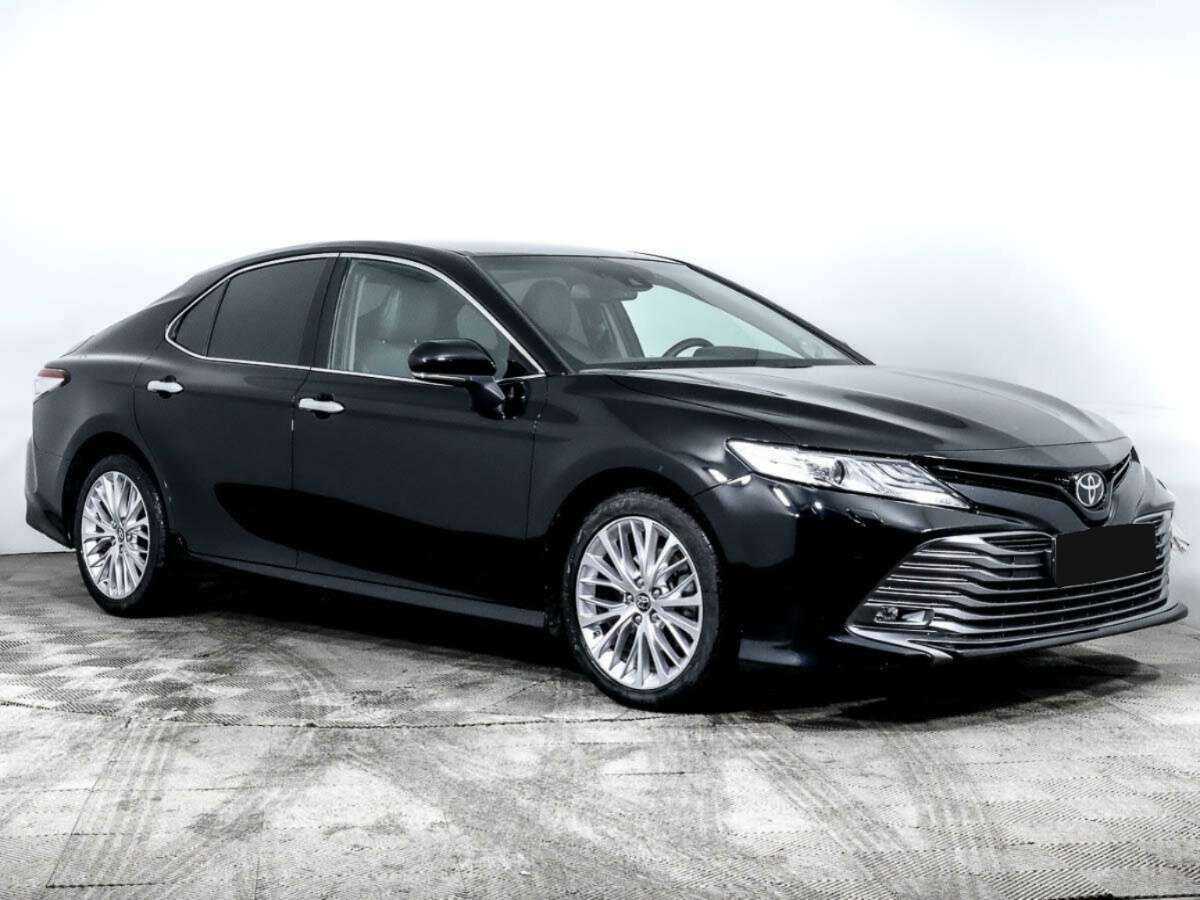Toyota Camry, 2019 - фото №3