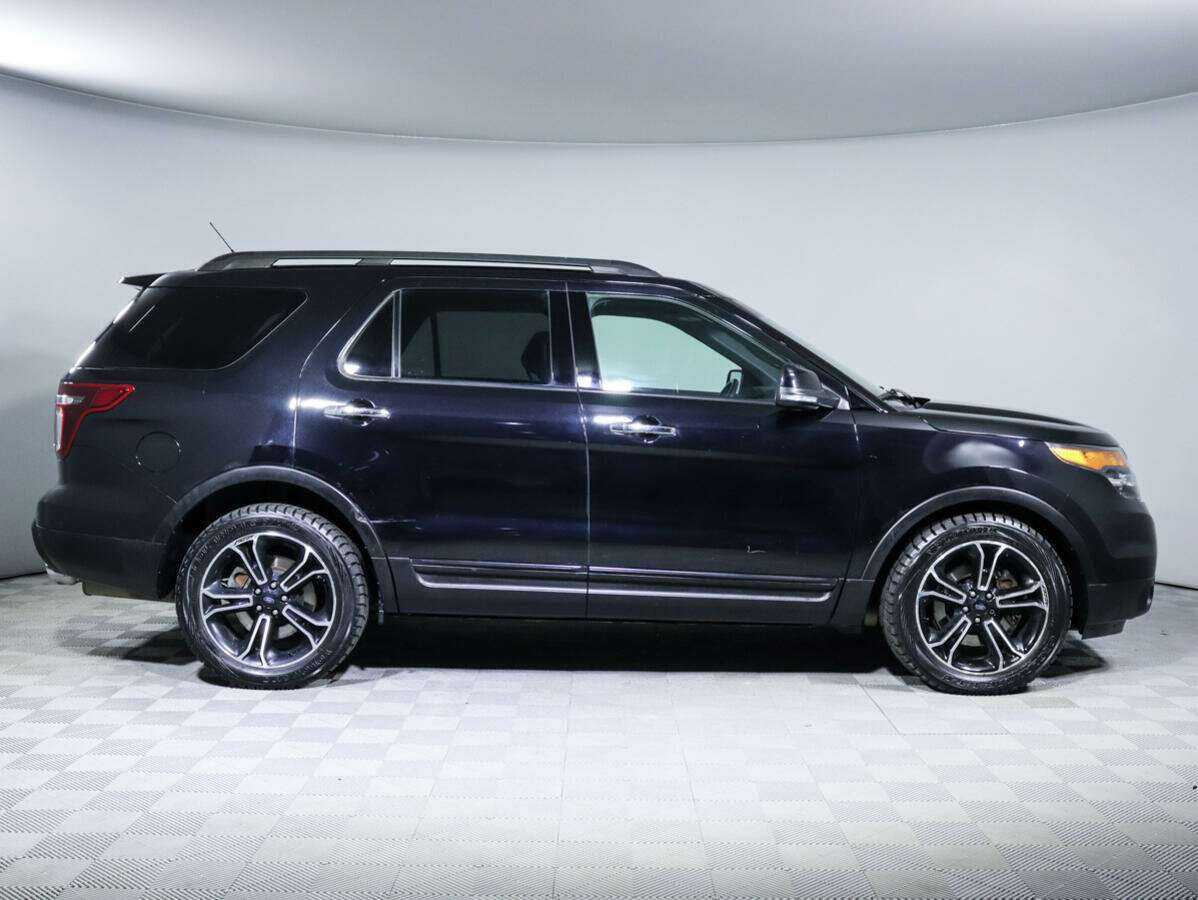 Ford Explorer Sport, 2013 - фото №3