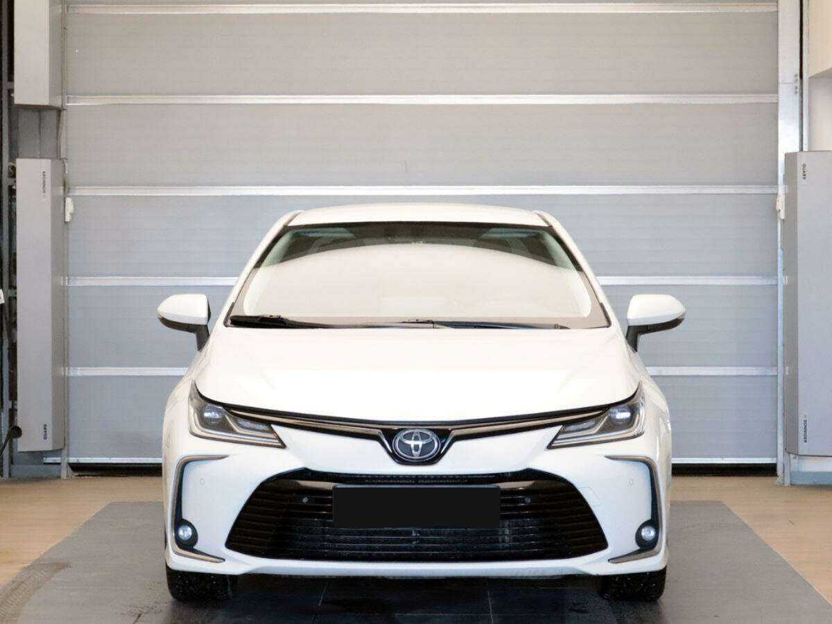 Toyota Corolla, 2019 - фото №2