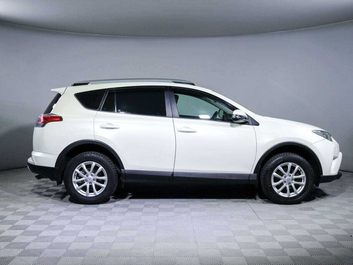 Toyota RAV4, 2017 - фото №4