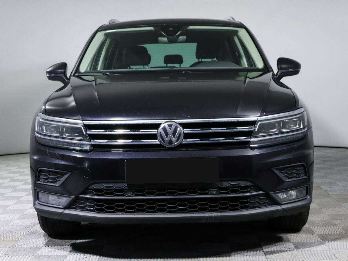 Volkswagen Tiguan, 2018 - фото №1