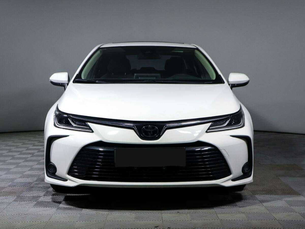 Toyota Corolla, 2022 - фото №2