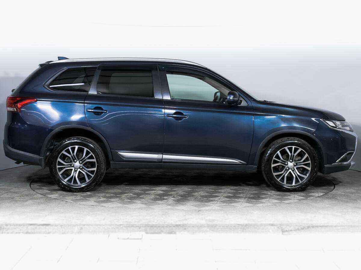 Mitsubishi Outlander, 2017 - фото №4