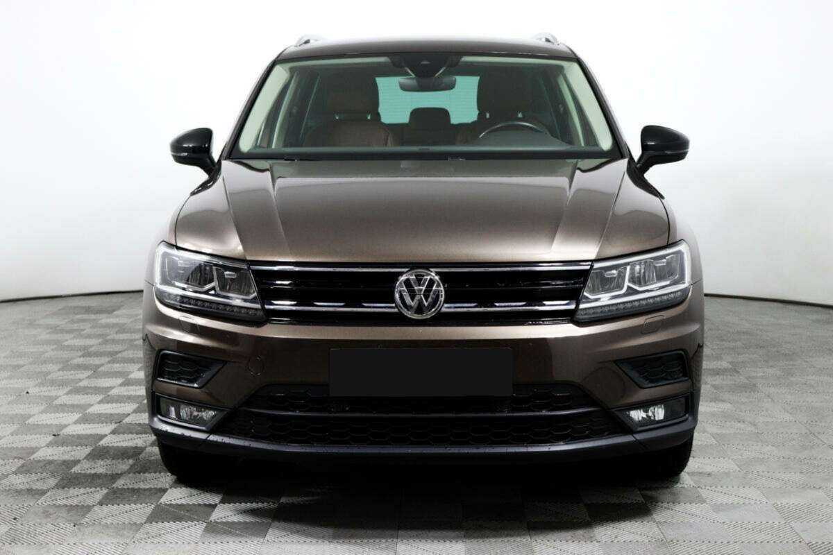 Volkswagen Tiguan, 2020 - фото №2