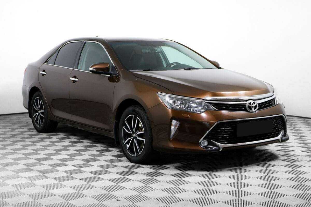 Toyota Camry, 2017 - фото №3