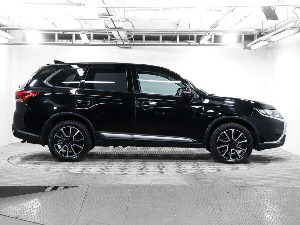 Mitsubishi Outlander, 2018 - фото №4