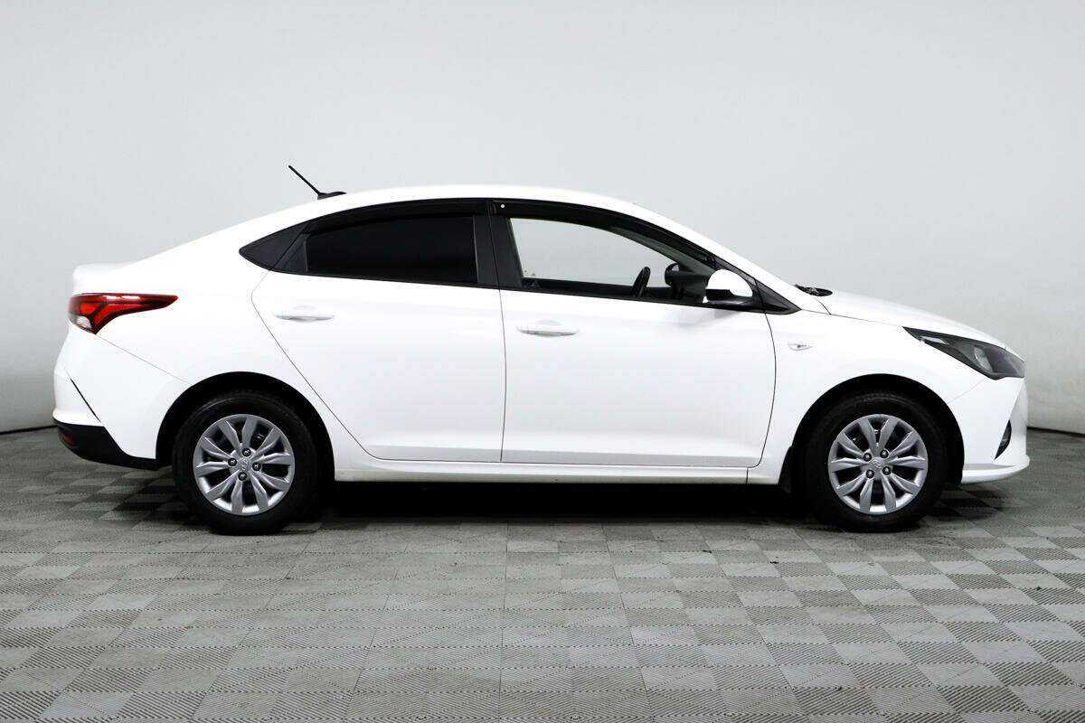 Hyundai Solaris, 2021 - фото №3