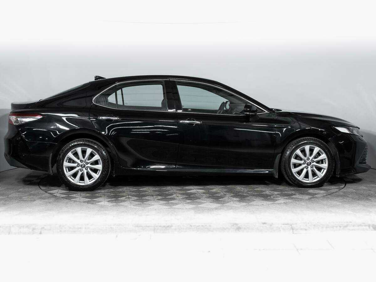 Toyota Camry, 2021 - фото №4