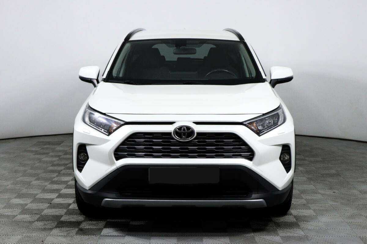 Toyota RAV4, 2020 - фото №2