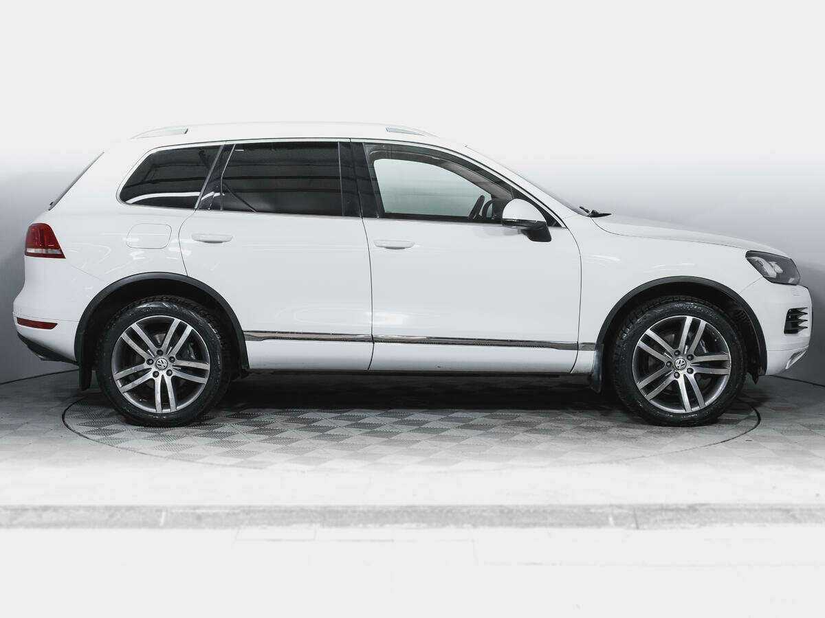 Volkswagen Touareg, 2014 - фото №4