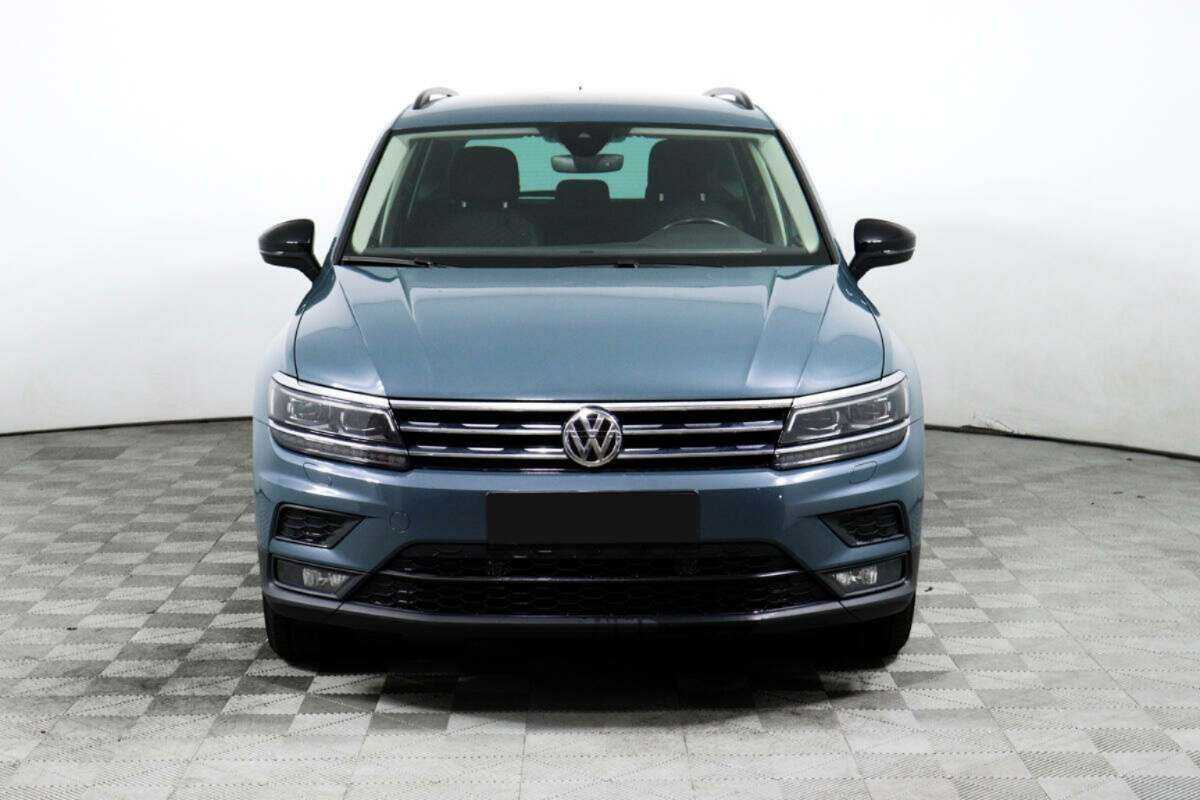 Volkswagen Tiguan L, 2020 - фото №2