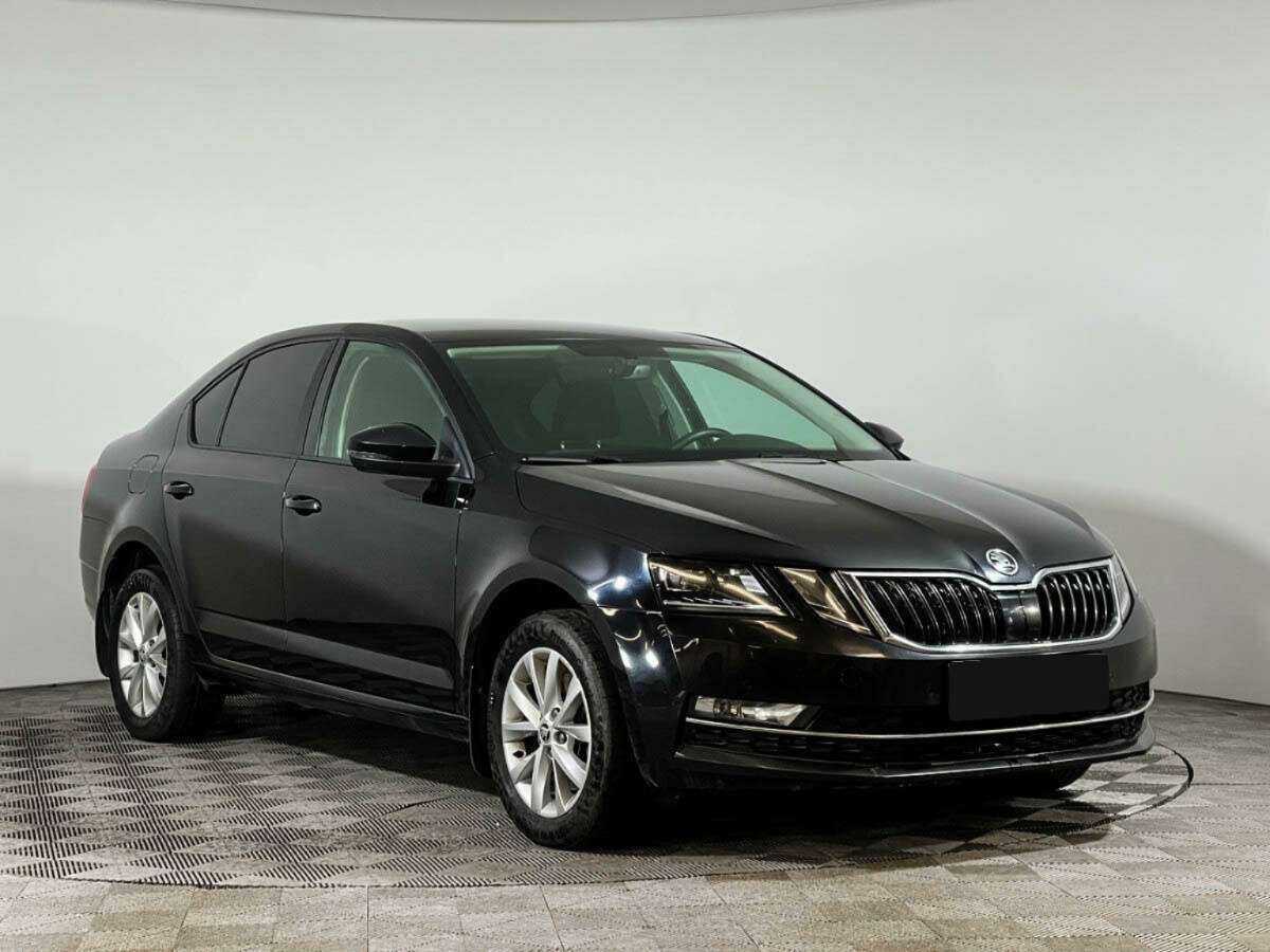 Skoda Octavia, 2018 - фото №3