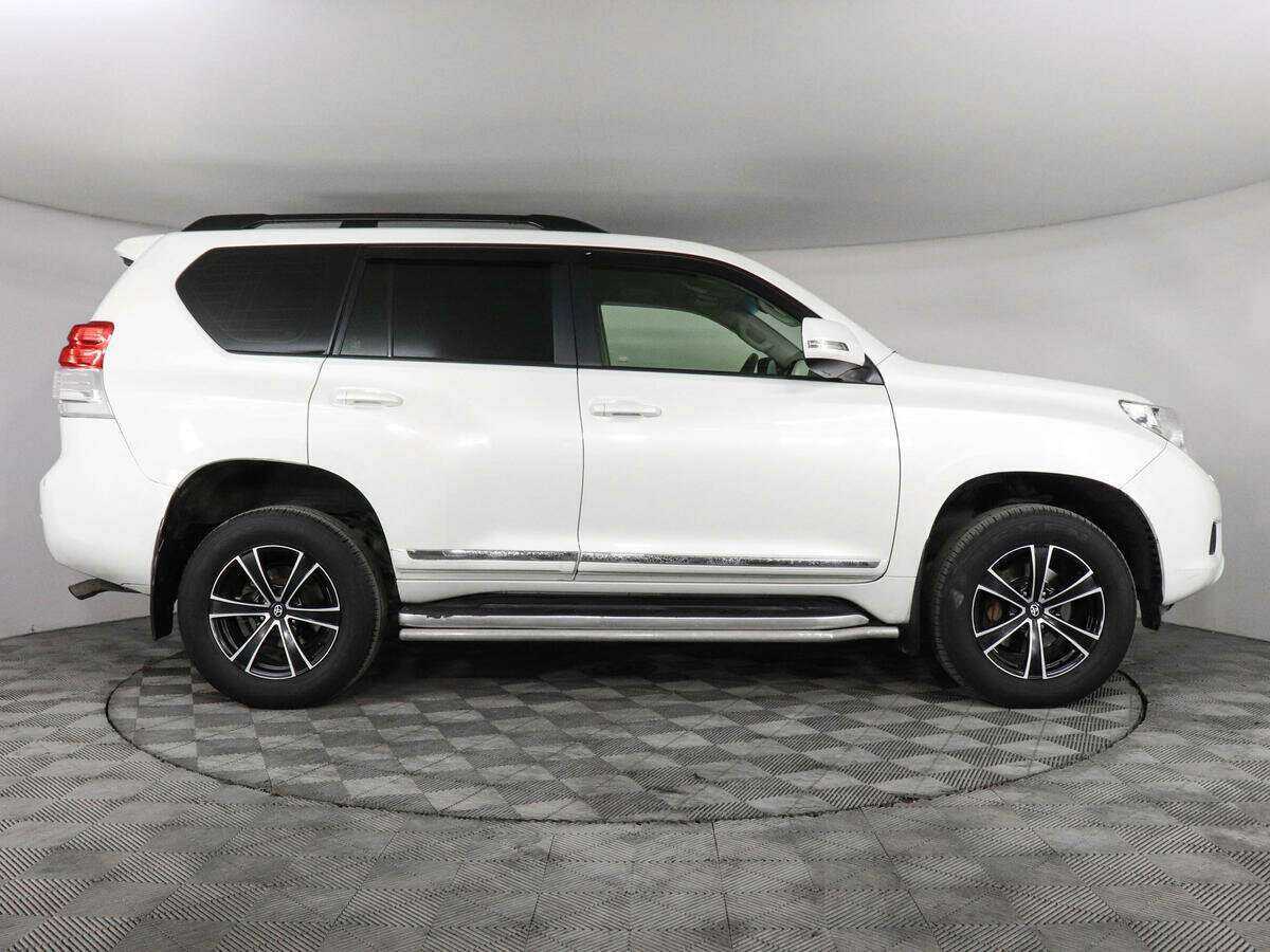 Toyota Land Cruiser Prado, 2013 - фото №4