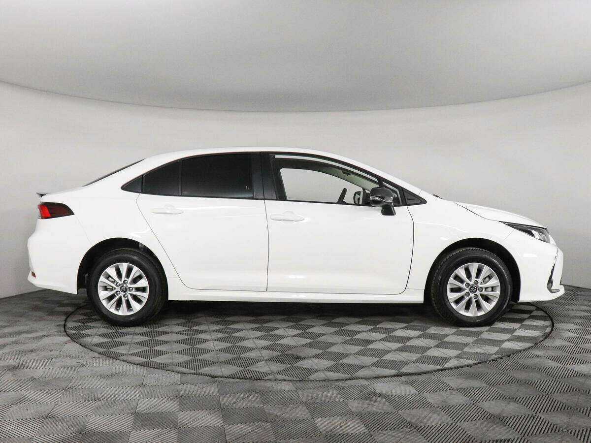 Toyota Corolla, 2022 - фото №4