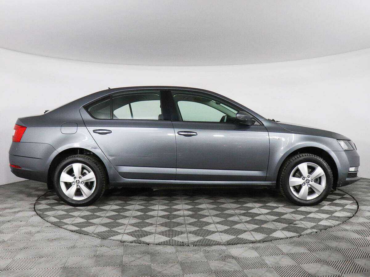 Skoda Octavia, 2020 - фото №4