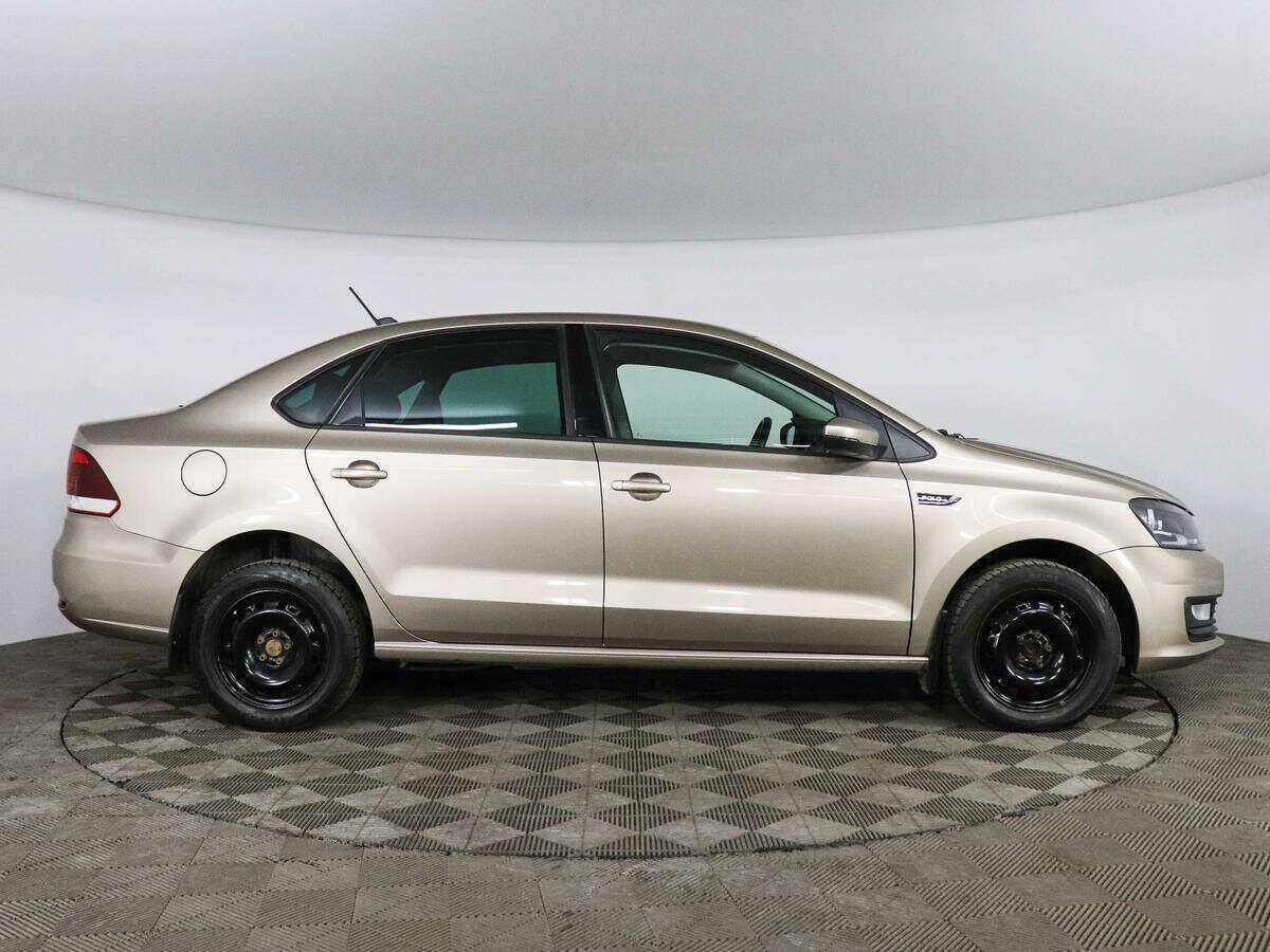 Volkswagen Polo, 2018 - фото №4