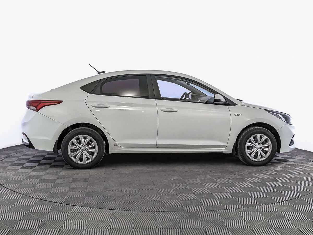 Hyundai Solaris, 2019 - фото №4