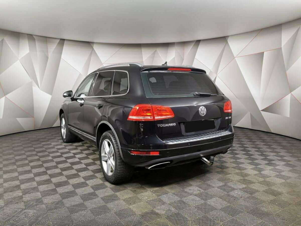 Volkswagen Touareg, 2012 - фото №4