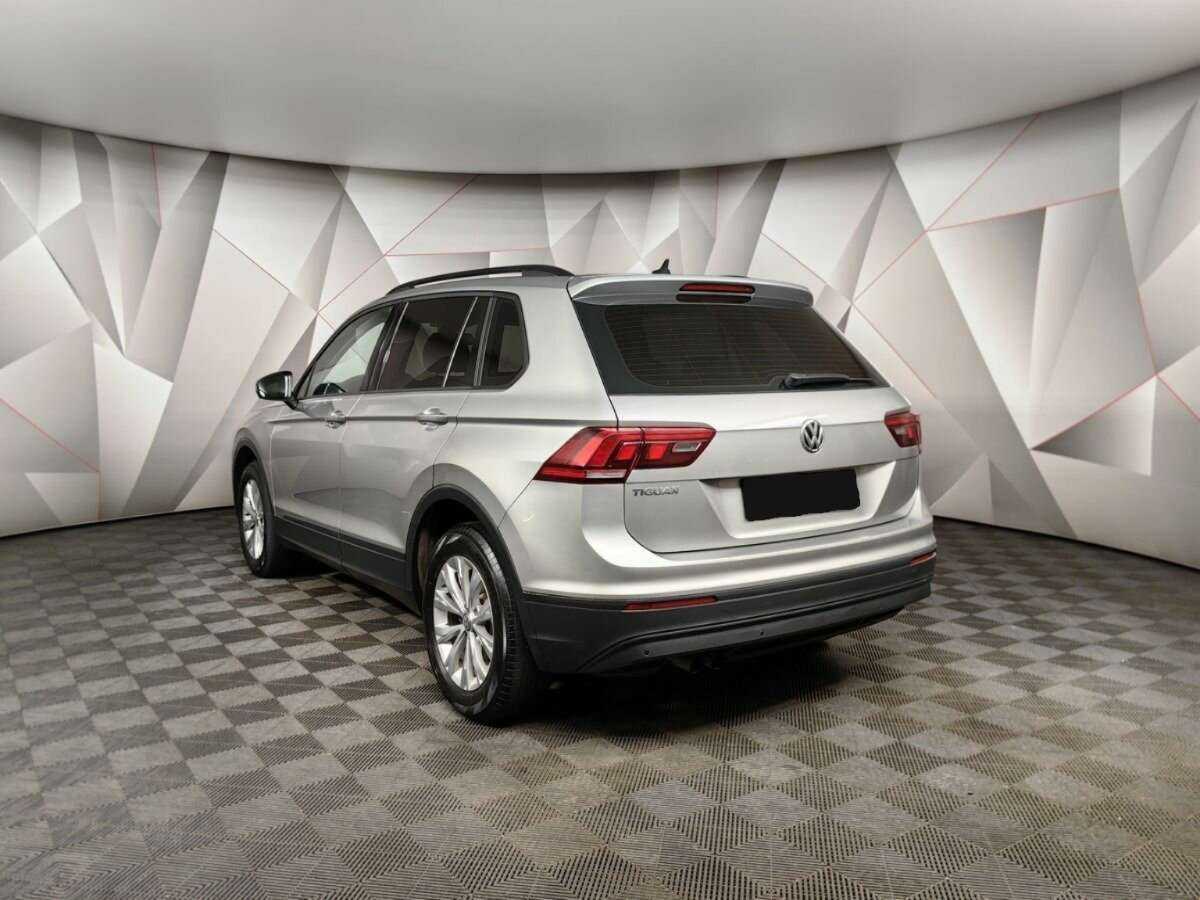 Volkswagen Tiguan, 2020 - фото №4
