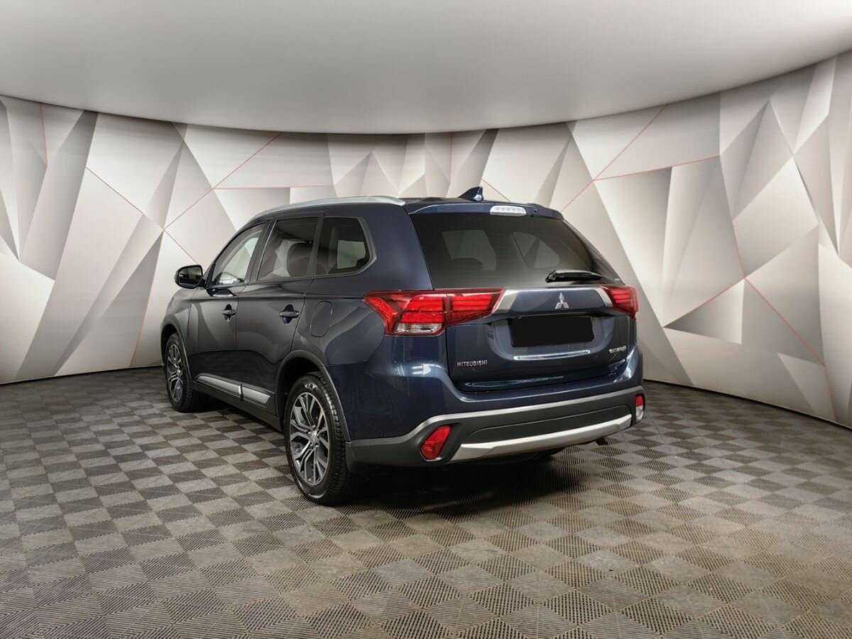 Mitsubishi Outlander, 2018 - фото №4