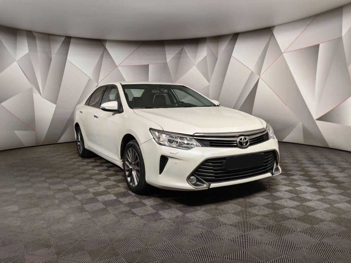 Toyota Camry, 2017 - фото №3