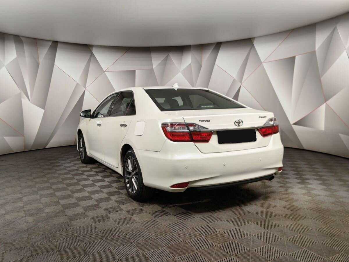 Toyota Camry, 2017 - фото №4