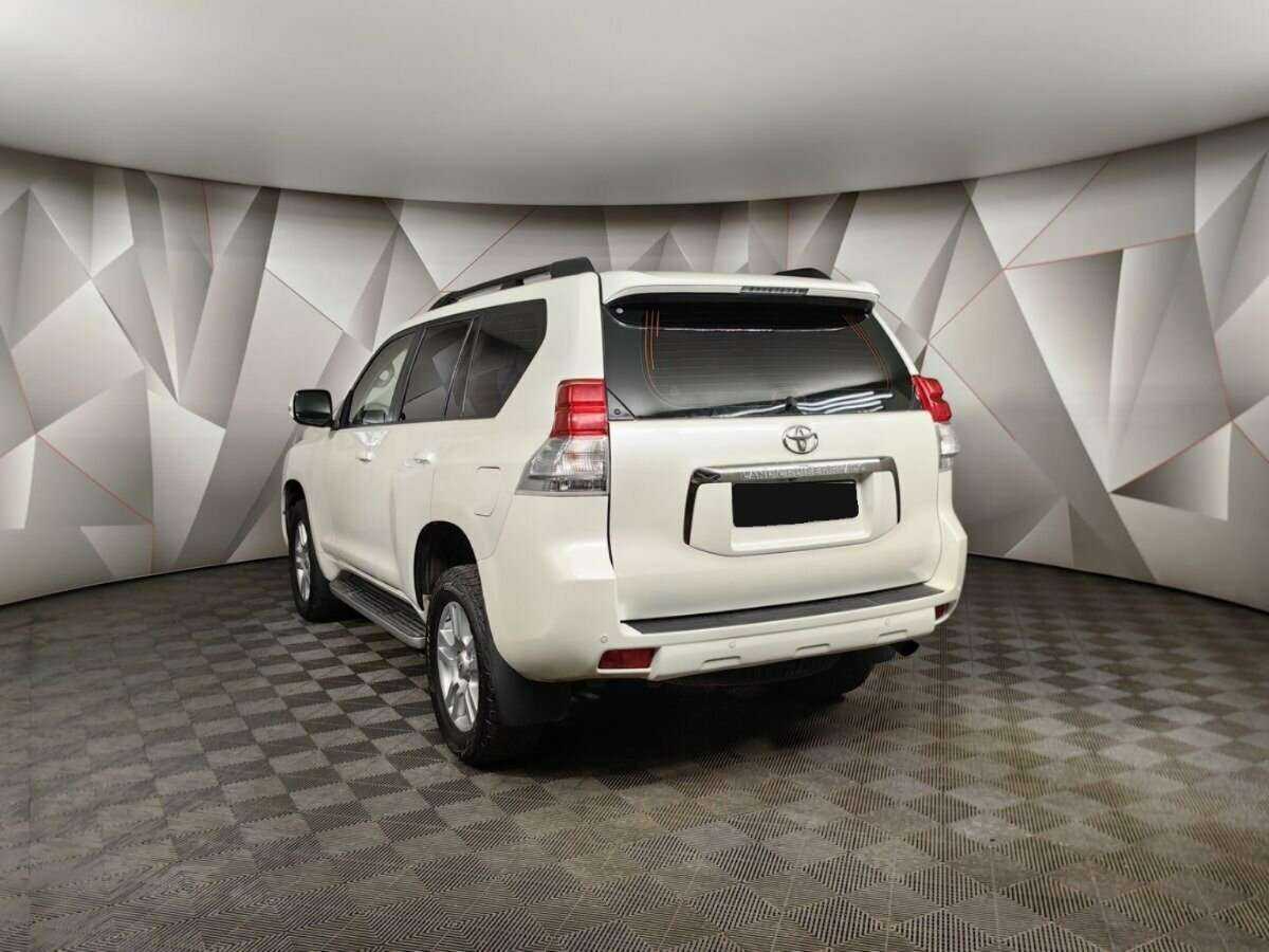 Toyota Land Cruiser Prado, 2012 - фото №4