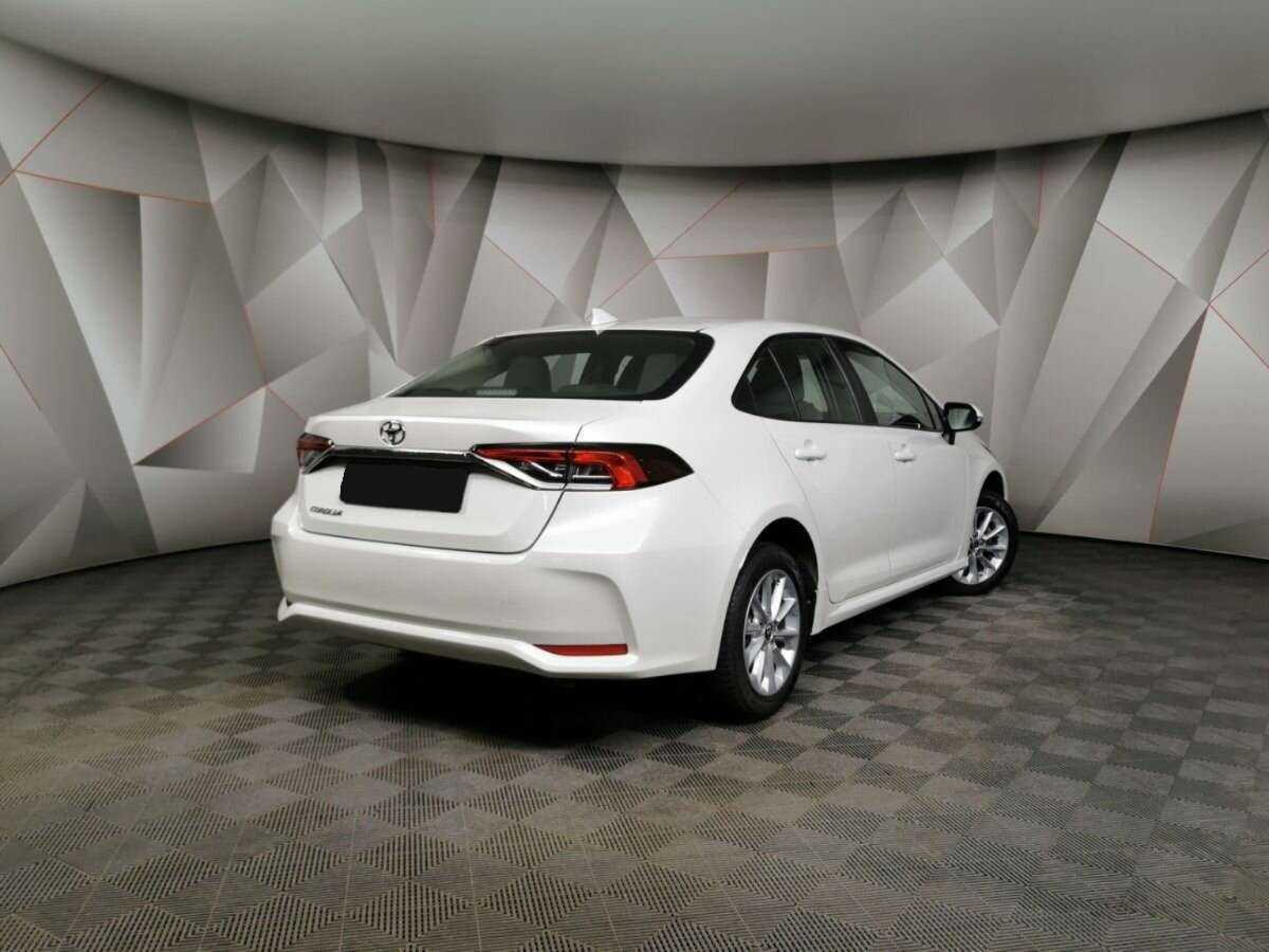 Toyota Corolla, 2019 - фото №2