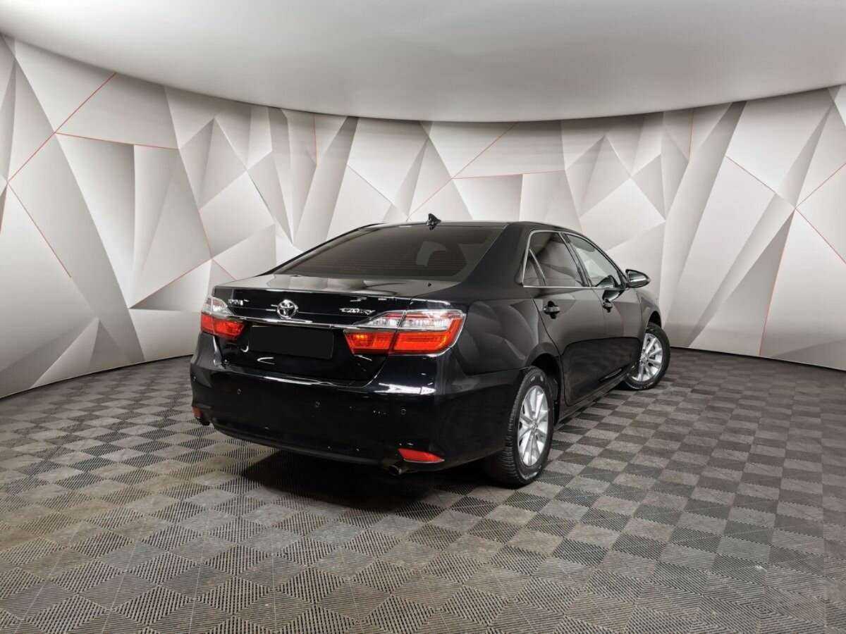 Toyota Camry, 2017 - фото №2