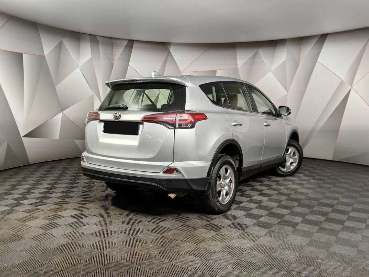 Toyota RAV4, 2016 - фото №2