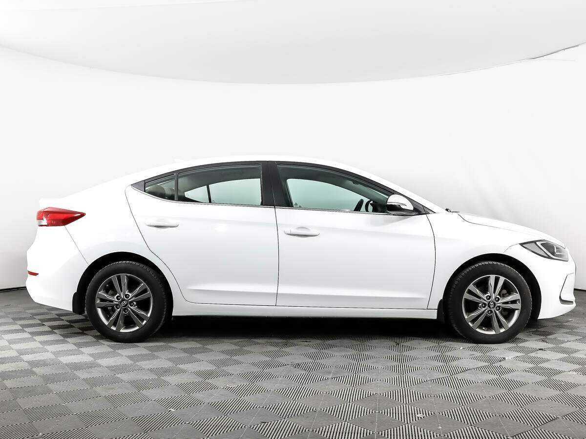 Hyundai Elantra, 2017 - фото №4