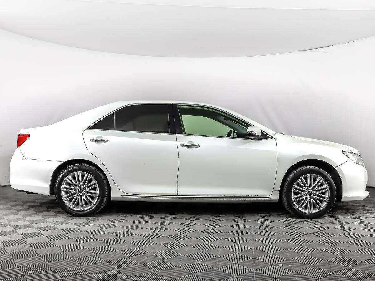 Toyota Camry, 2012 - фото №4