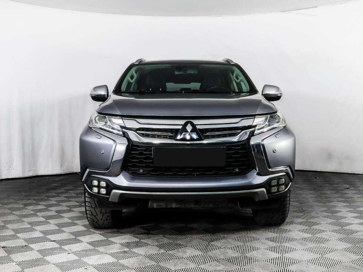Mitsubishi Pajero Sport, 2016 - фото №2