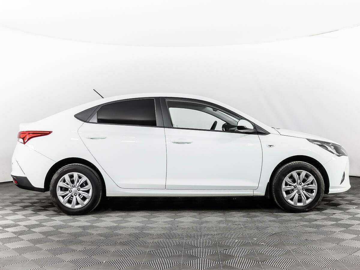 Hyundai Solaris, 2020 - фото №4