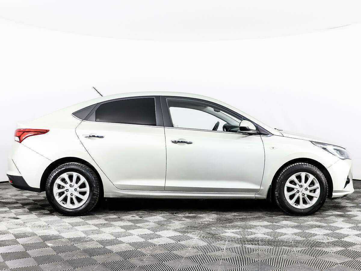Hyundai Solaris, 2020 - фото №4